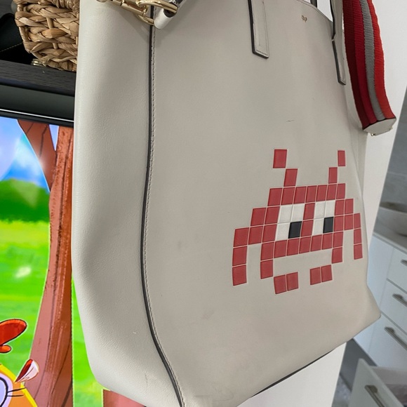 Incredible cool by Anya Hindmarch shoulder bag - Picture 10 of 11